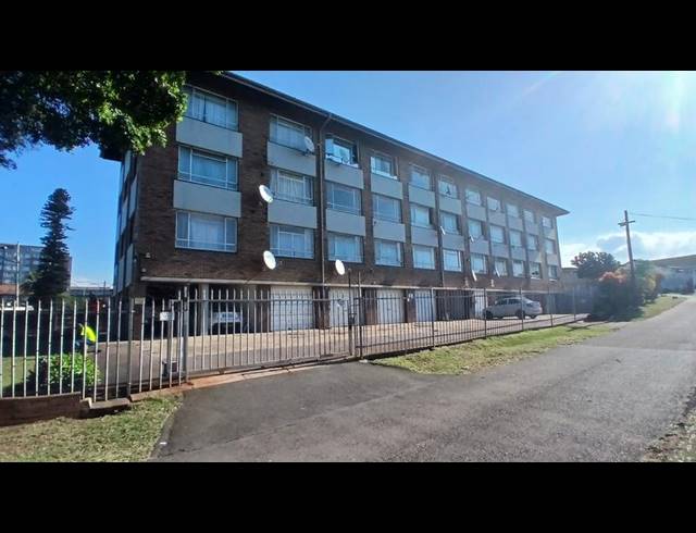 3 BEDROOM APARTMENT FOR SALE IN MONTCLAIR